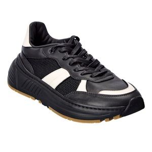 BNWT Bottega Veneta Sneakers.